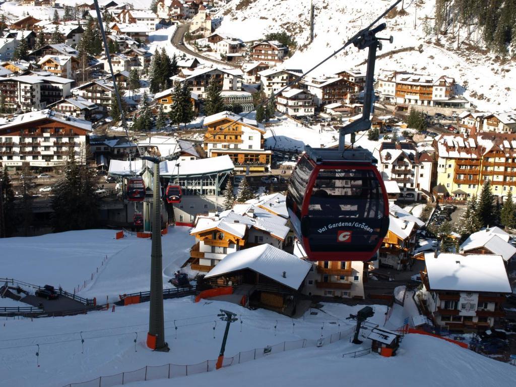 Garni Flurida Bed & Breakfast Selva di Val Gardena Dış mekan fotoğraf