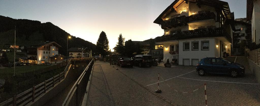 Garni Flurida Bed & Breakfast Selva di Val Gardena Dış mekan fotoğraf